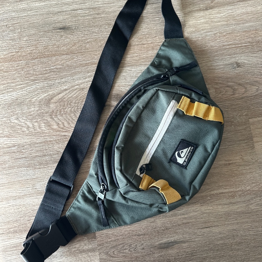 Quiksilver Crossbody Bag